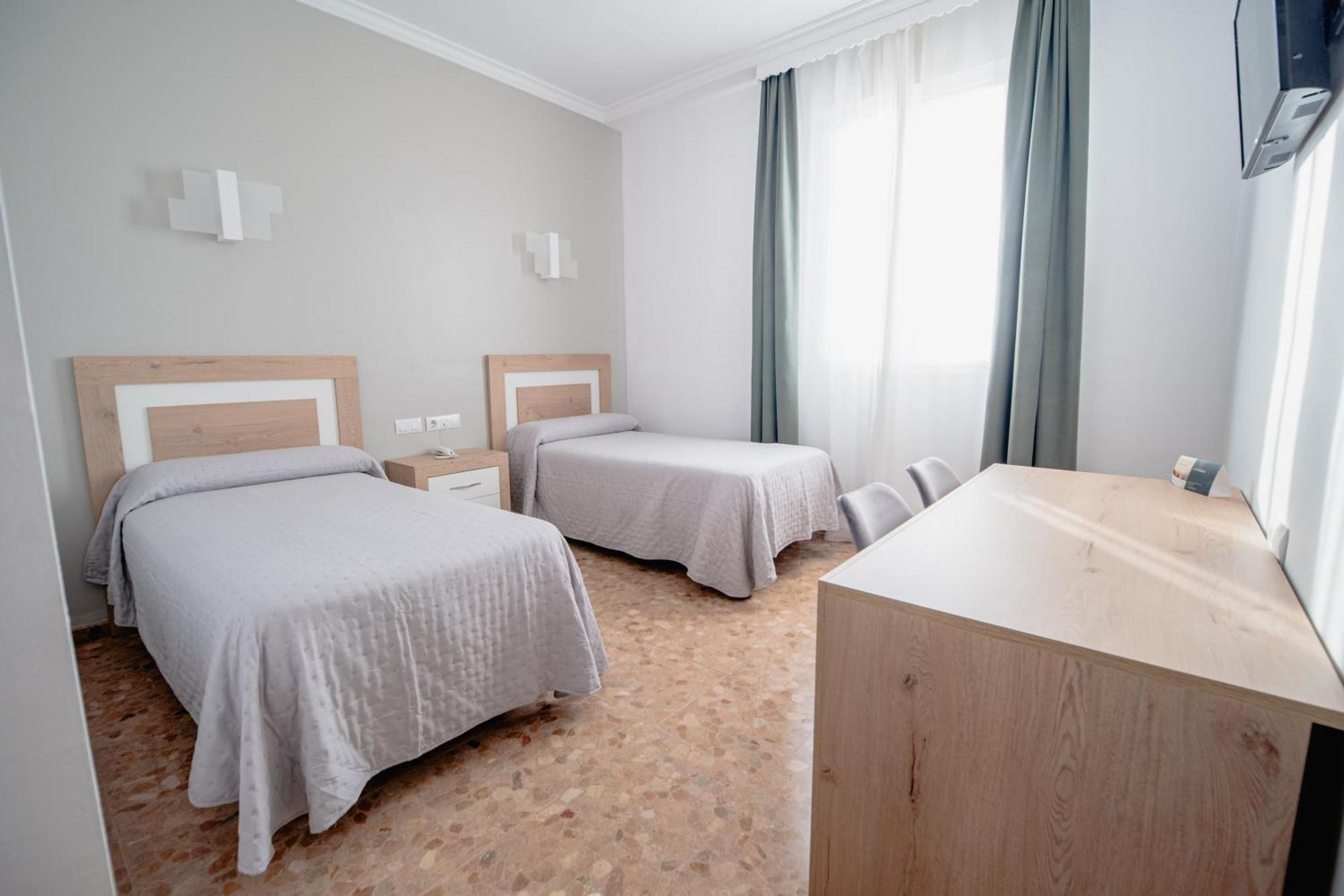Hotel Chamizo El Arahal Kültér fotó