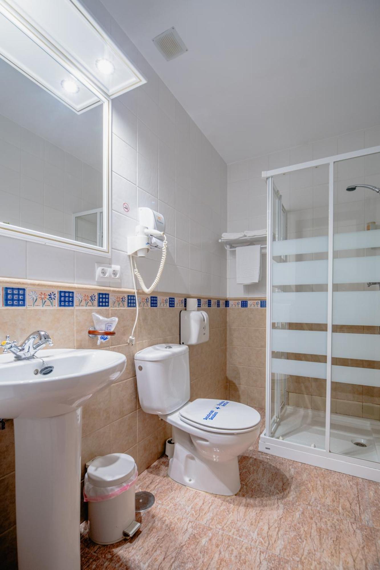 Hotel Chamizo El Arahal Kültér fotó